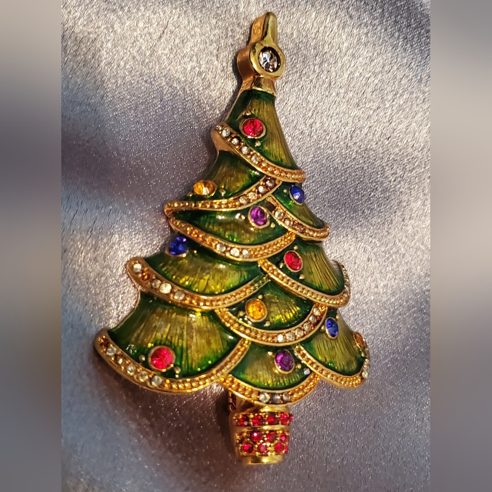 Vintage Christmas brooch